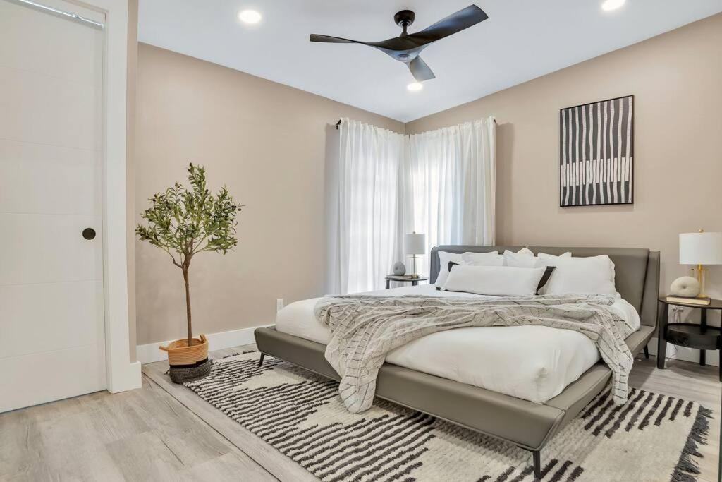 Stunning 2 Story Villa With Pool Fort Lauderdale Buitenkant foto