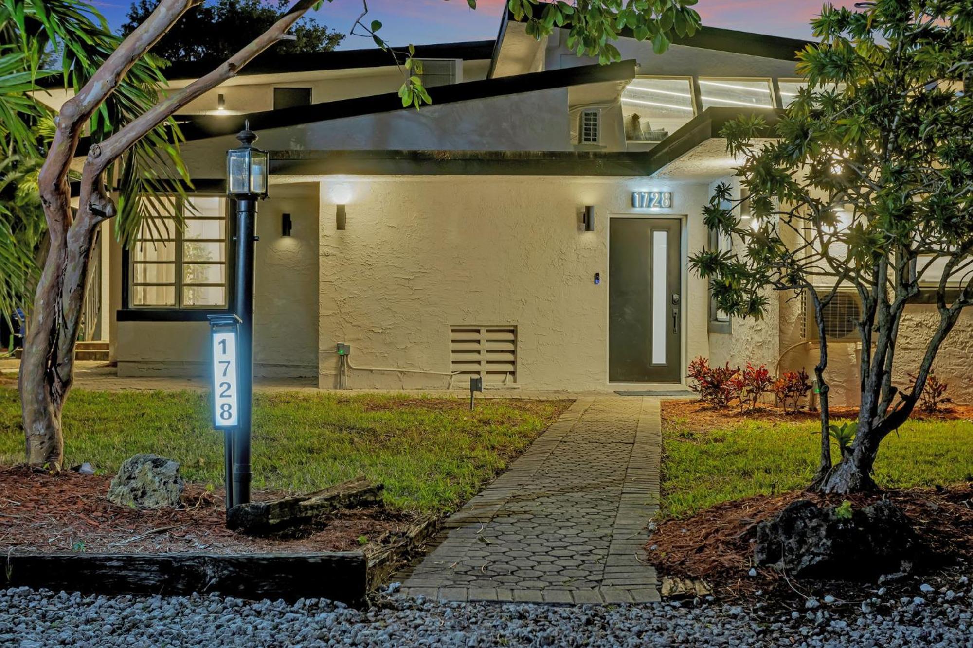 Stunning 2 Story Villa With Pool Fort Lauderdale Buitenkant foto
